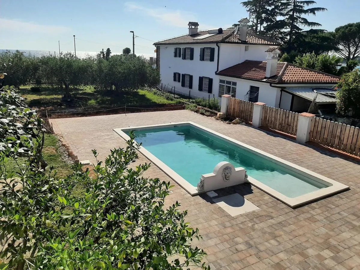 Apartment Bella Vista In Villa Mar'E Luce Umag Croatia